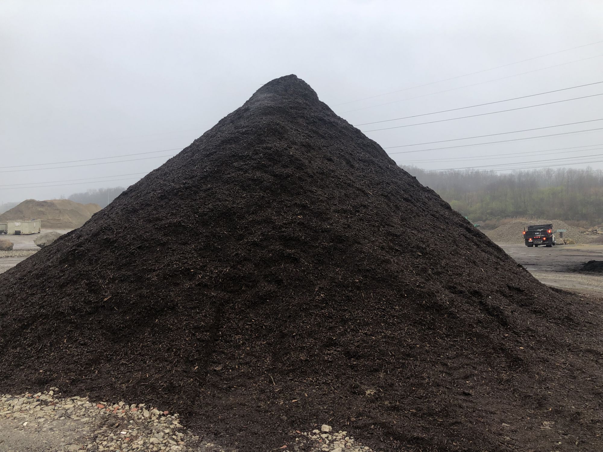 All natural brown mulch, landscaping supplies in Cleveland, Ohio